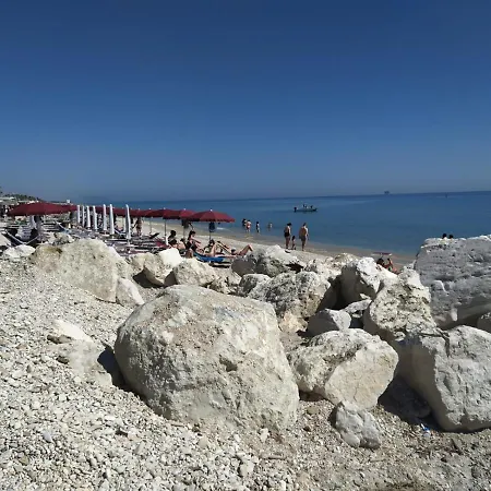 Ferienwohnung La Perla Sul Mare Porto SantʼElpidio Exterior foto